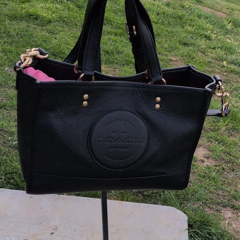 Coach Dempsey Tote 22 Black Pebbled Leather With Handles And Crossbody Strap